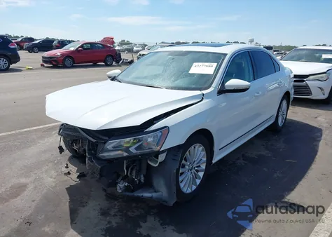 2017 Volkswagen Passat 1.8T Se из США, поврежденный, VIN 1VWBT7A30HC041298